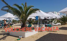 Mamaia Nord White beach Loft